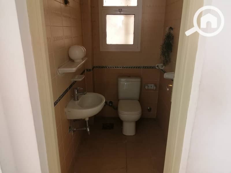 17 d5de7128-0a5c-4faa-8a74-0934bead1cea. jpg