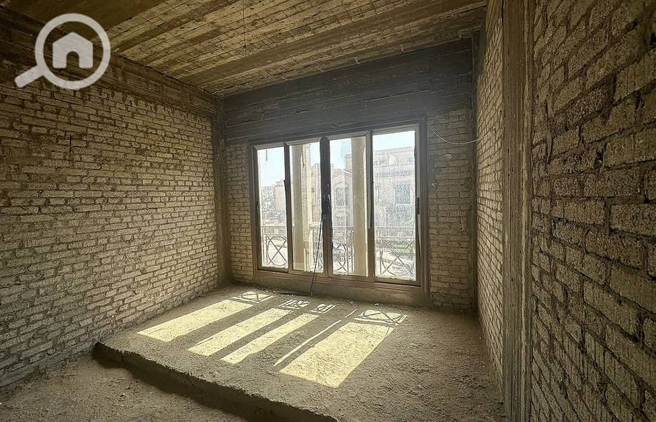 10 cbacb743-d697-489b-b81d-d5903b5b1442. jpg