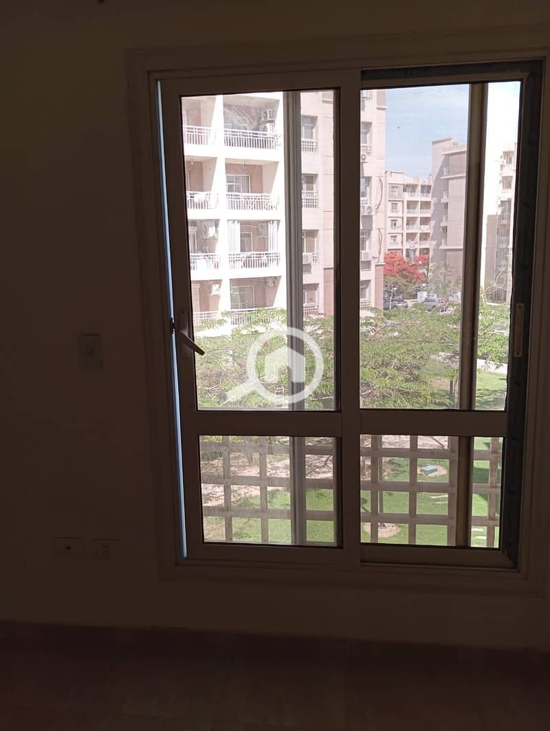 9 030965c9-d16c-436d-b376-62527c55eccd. jpg