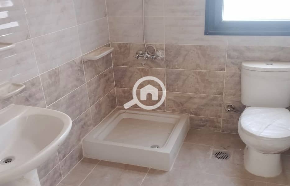 8 485f0210-bcbe-4a47-a01c-de0ded65020a. jpg