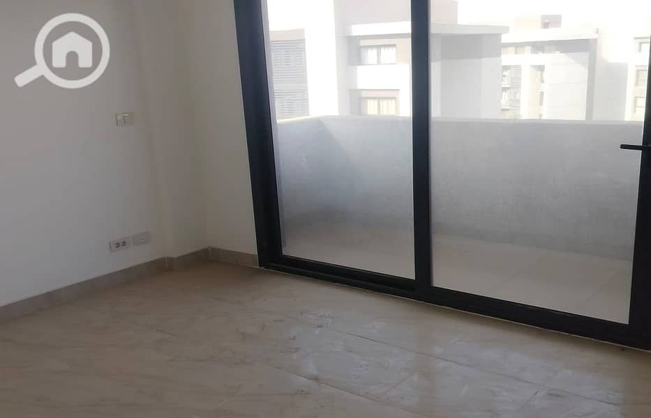 15 e302f992-7170-46ba-bb70-3d589a7691f9. jpg