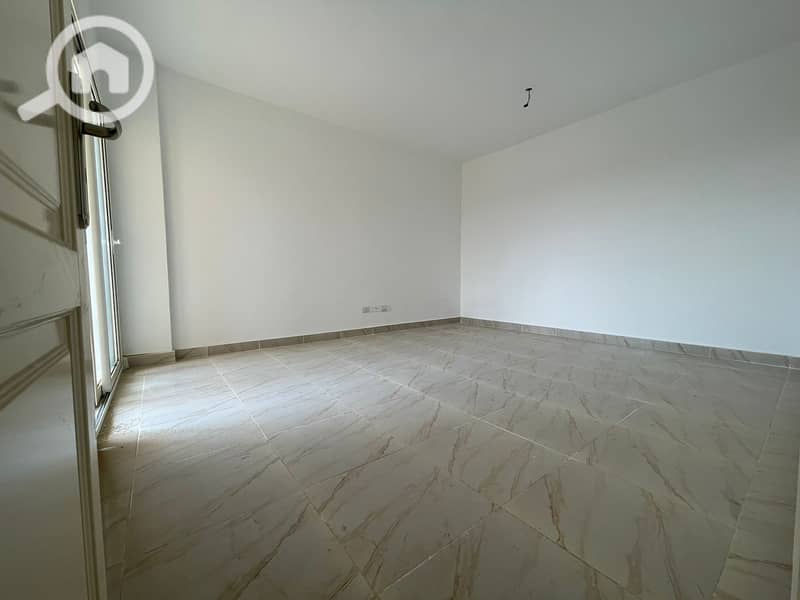 4 be3780b0-dff5-4636-90ca-cb54bf9857fb. jpg