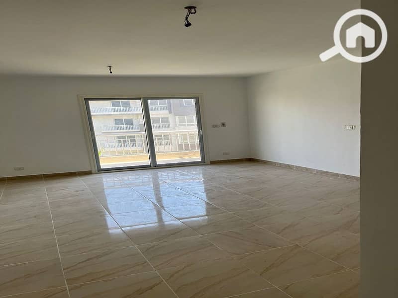 8 31f1a3eb-dfea-406d-b353-334d629f6067. jpg