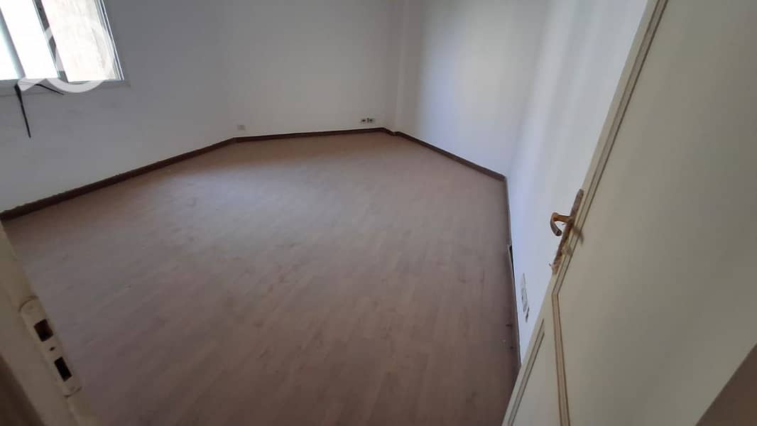 6 6047fb10-0e3a-4f43-83eb-123e140023a6. jpg