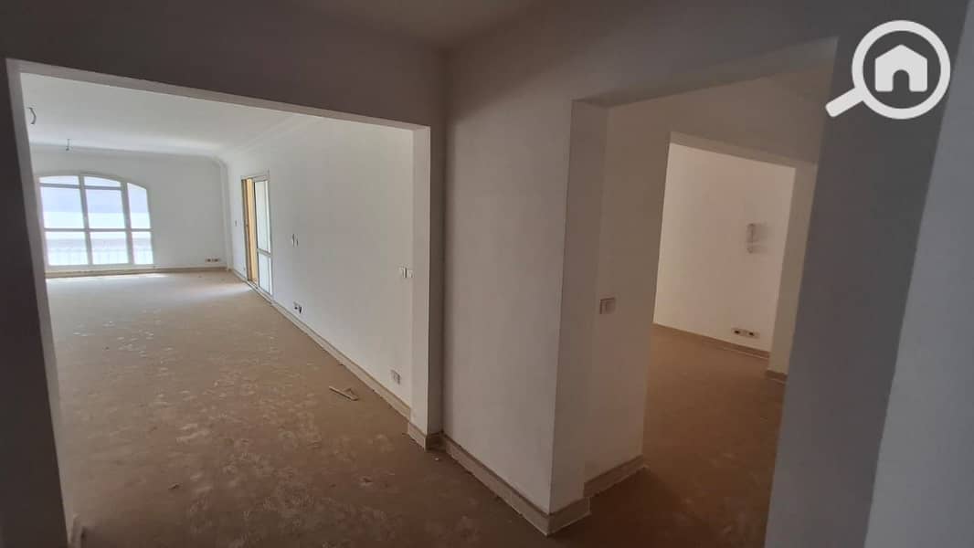 10 ad49d545-12ed-4df3-9a1f-8a8db45fa79e. jpg