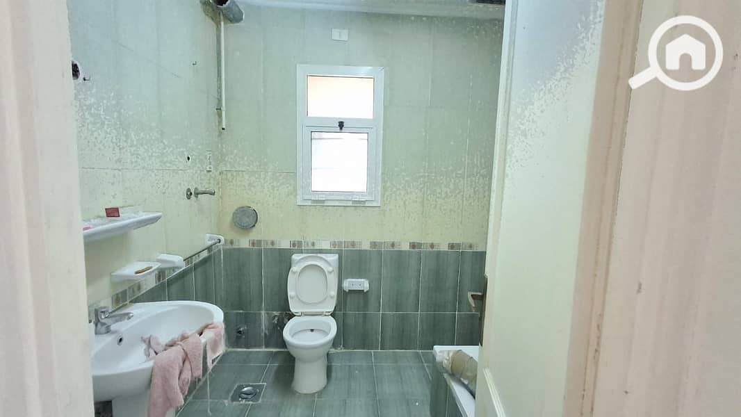 6 18d6f3fc-cac6-4f49-bed4-50499edd5920. jpg