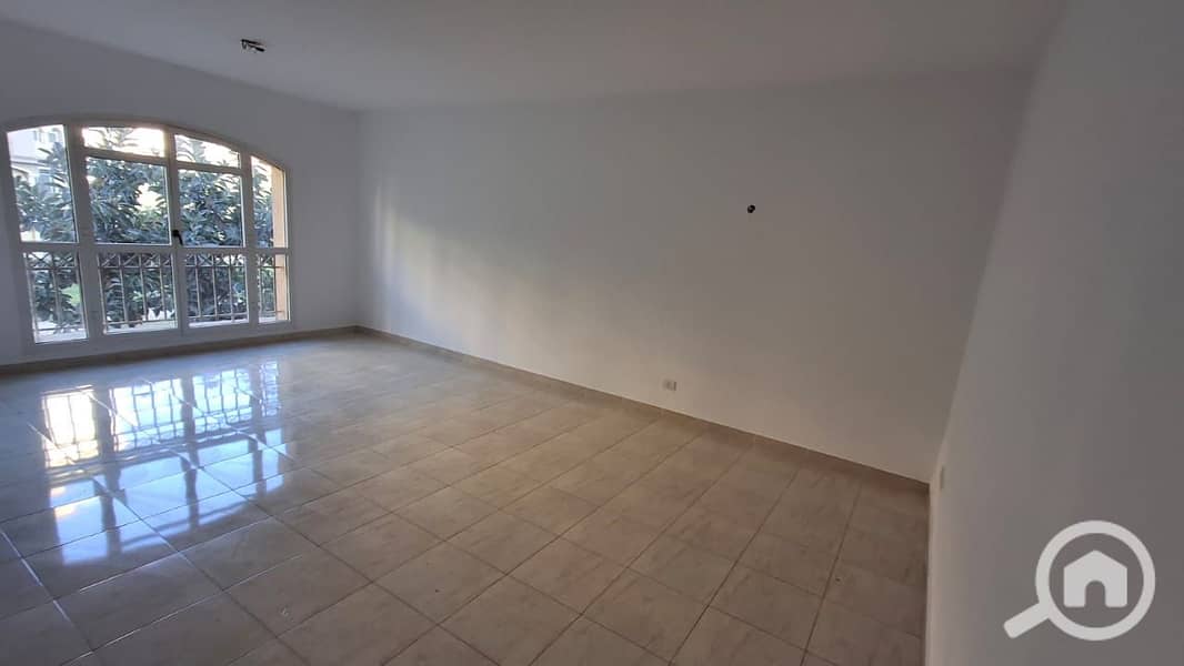 9 420e54f7-8f59-4950-9591-7892584f5dad. jpg