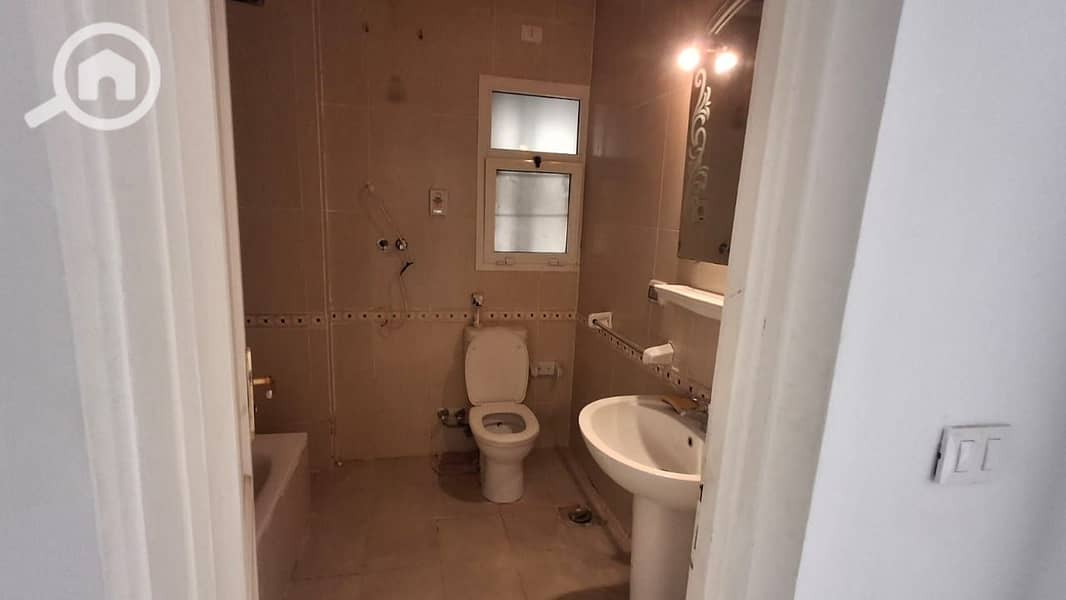 12 caa9ff75-79b6-4667-9ac6-17c361144cbc. jpg