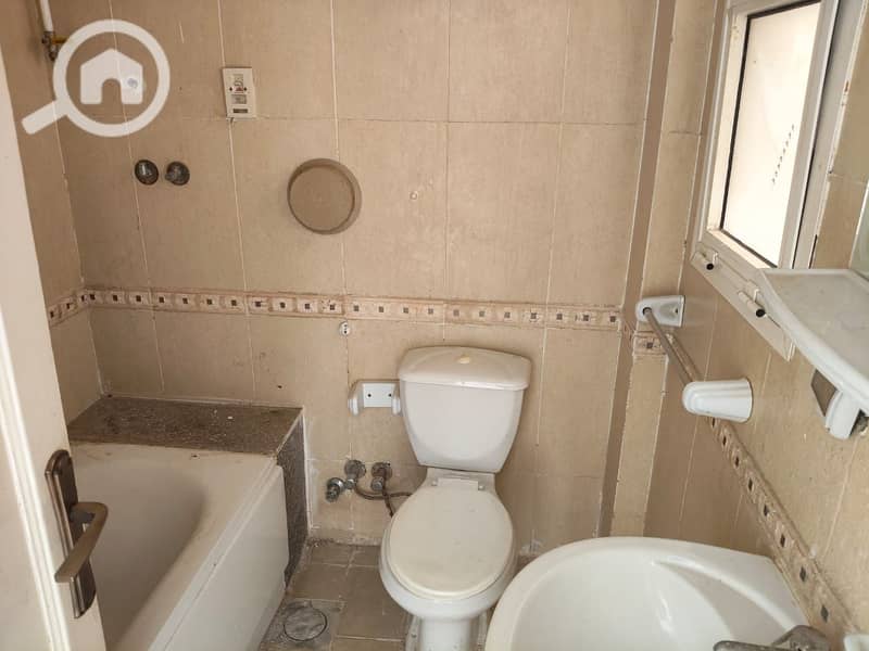 6 6b7752c8-a077-43d5-9166-4bdd7785884c. jpg