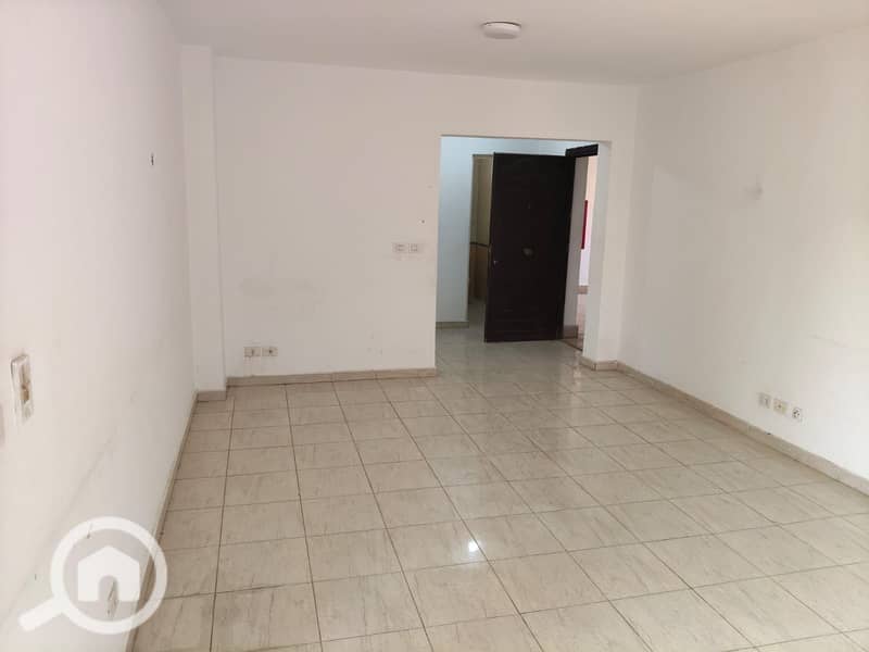 7 8c5b1735-432b-420d-8e2e-4299fa5ac3a9. jpg