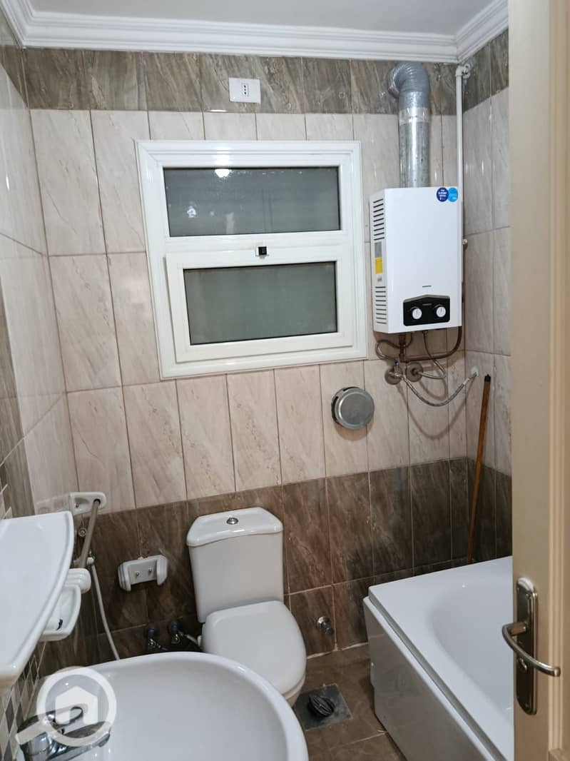 10 04619a63-3e23-4194-93cf-c8cdf0ca8674. jpg