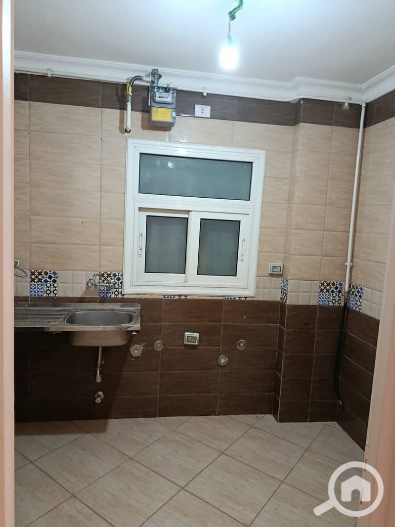 11 41090f0a-69cd-4ede-a4b2-0298b1cf0d27. jpg