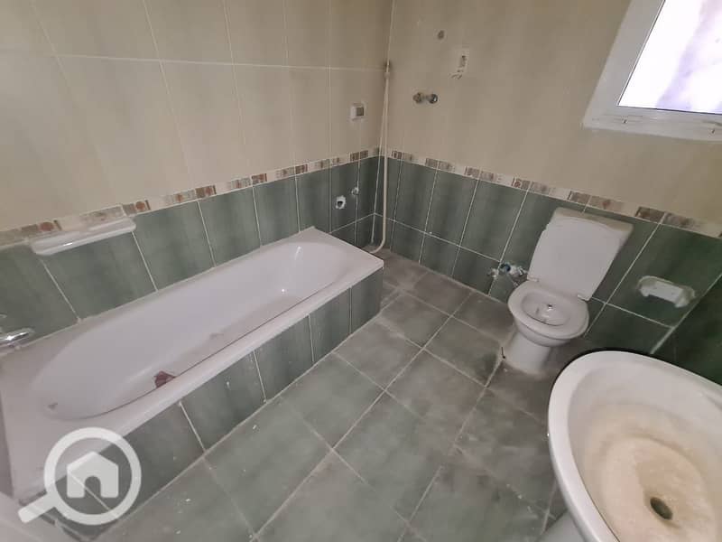 6 9bdd822e-718a-490a-a45e-d8228bcef67f. jpg