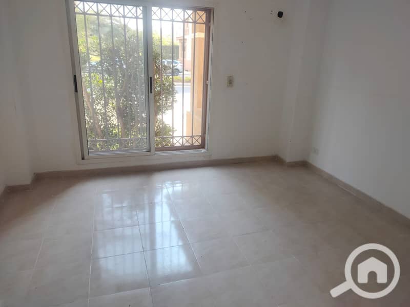 5 607e05d1-d0c1-45b2-91a1-33c168424e23. jpg