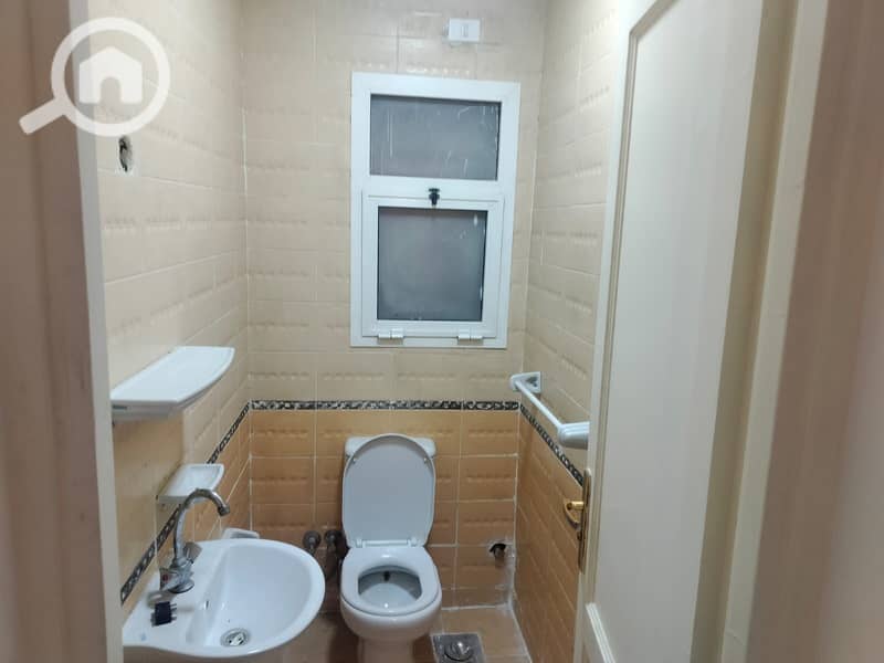 8 771529df-7a19-4713-bbce-c865a28991e6. jpg