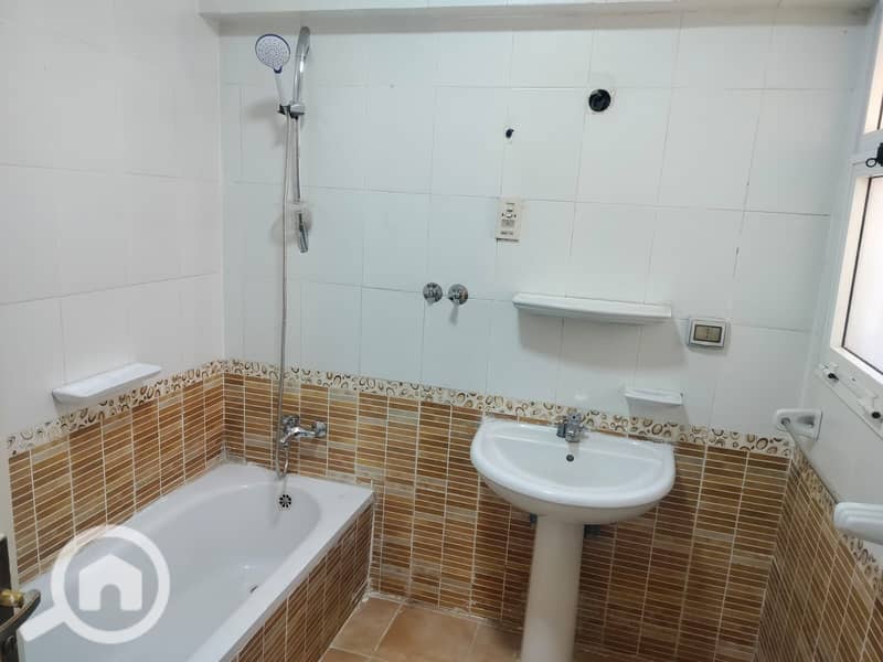 9 be47df33-8a36-4678-929d-66e5b6a47101. jpg