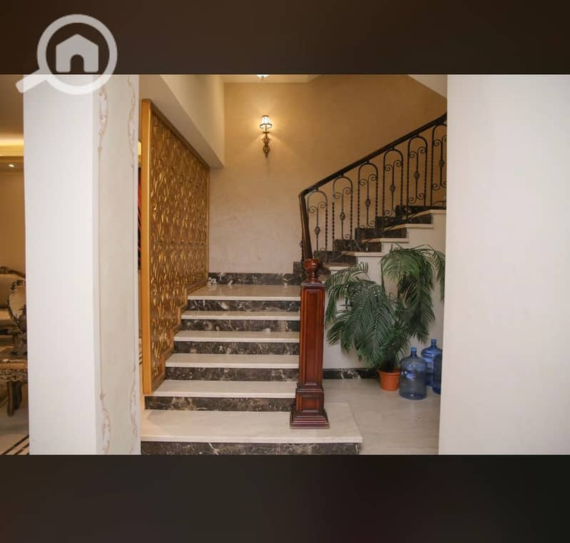 4 76b812d2-6255-40fc-baf9-c36811c85dde. jpg