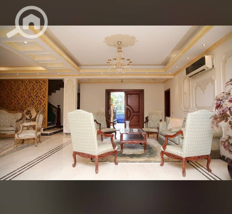 12 d20b8602-a7ca-4a47-9526-08085f56c27a. jpg