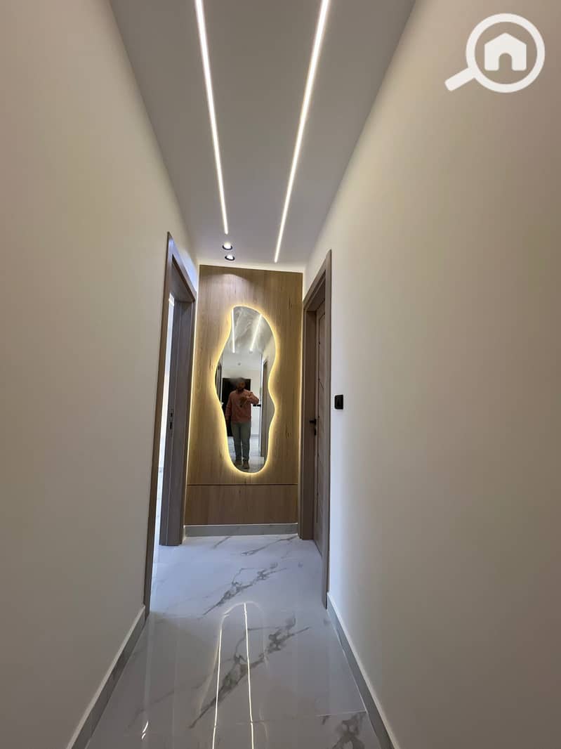 3 5c7fd427-9b84-44a5-a7fe-c25881a26a10. jpg