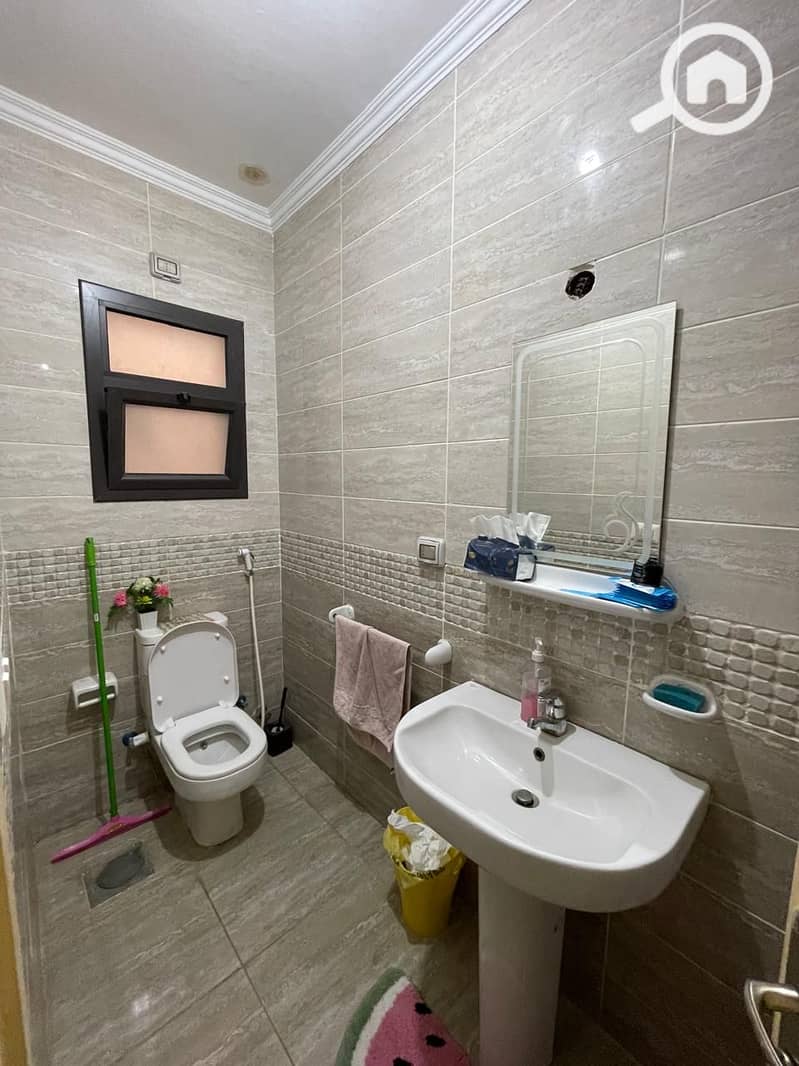 11 a7ca0b54-8aa4-4c5c-b086-de036bd1ef16. jpg