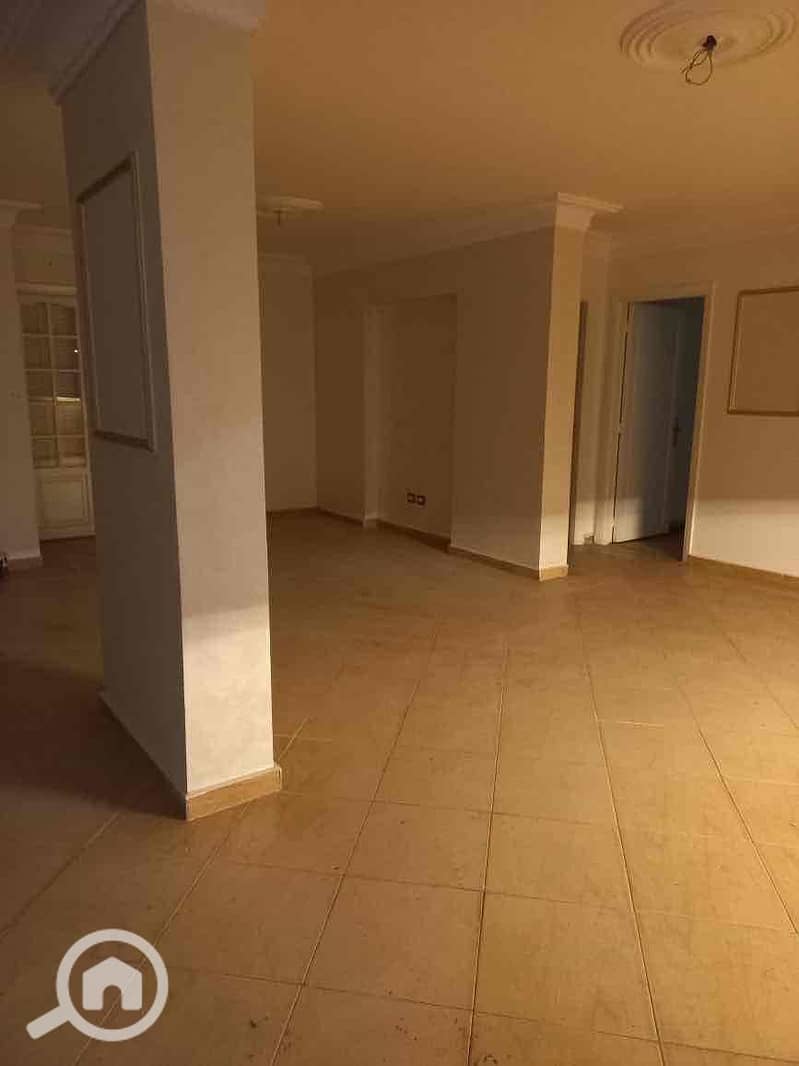 2 998830d3-7035-4832-9348-4bd314e60769. jpg