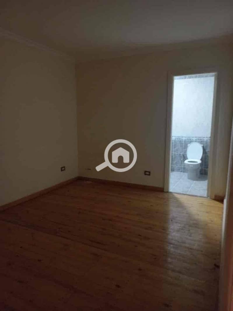 5 ffea6fb8-cad1-47e5-b29f-14b935c6a619. jpg