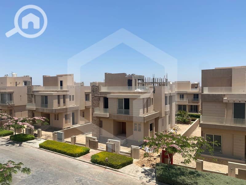 11 Al Patio 6 11. jpg