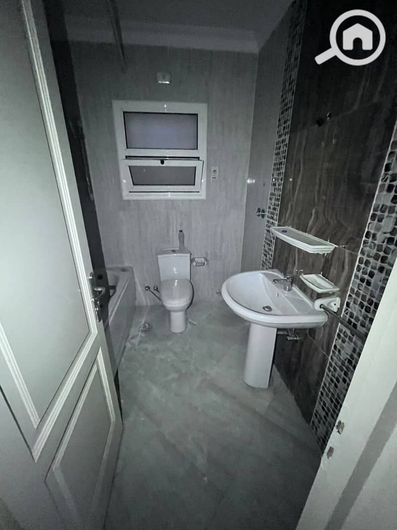 3 96c17e0d-4175-4d87-be8e-a0b819fb747f. jpg