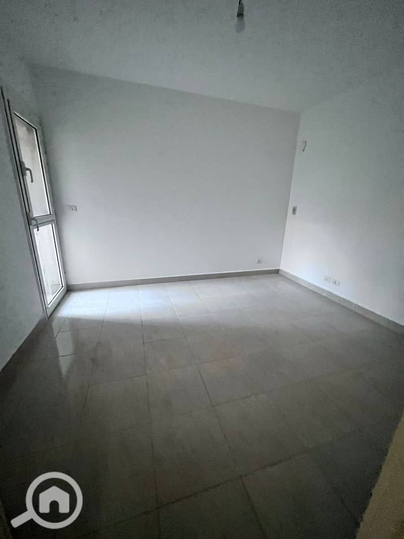 5 523aaade-2332-4f7f-a881-a91eea339462. jpg