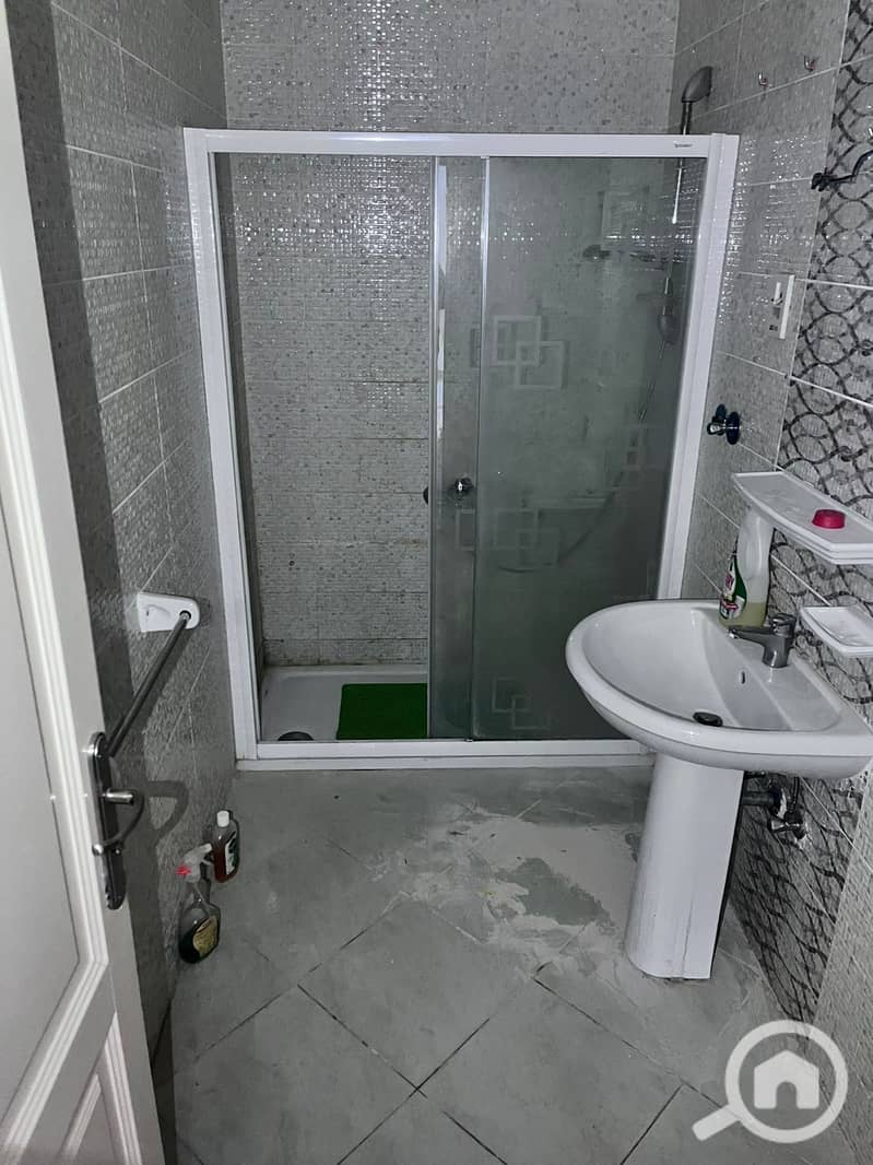 6 a2dbd41f-1f50-4868-bb79-8b9815e6faea. jpg