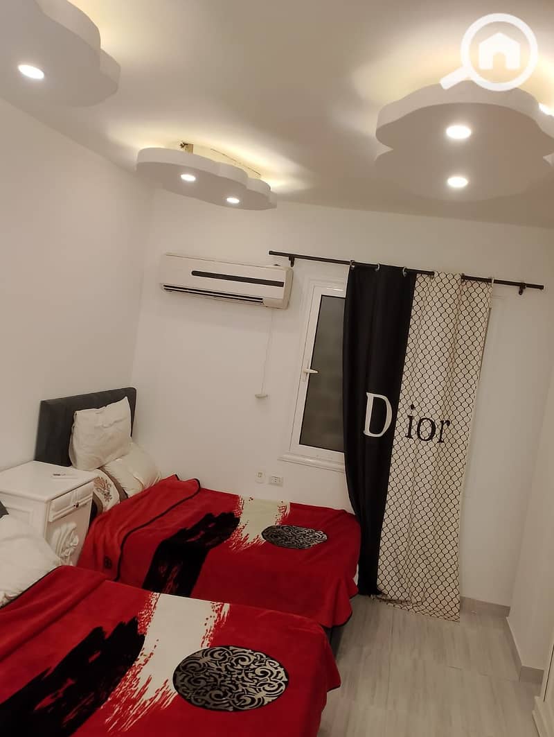 6 b6e064f1-bfae-4326-9d86-112d9ddb7de1. jpg