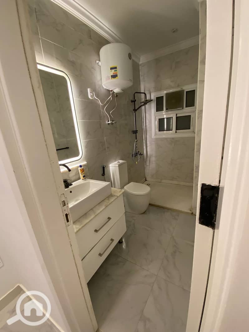 13 f9201fea-2aaa-4f09-bb89-99afab66976d. jpg