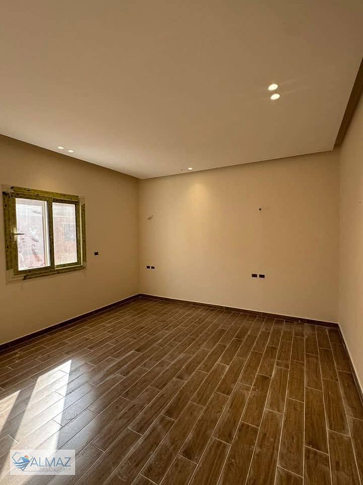 3 WhatsApp Image 2025-12-18 at 5.00. 35 PM. jpeg