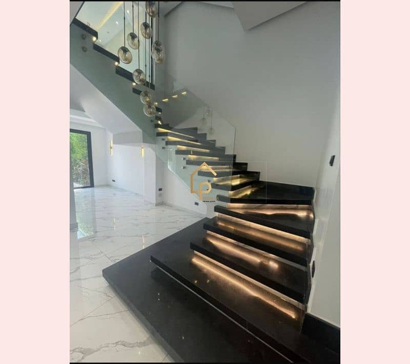 3 WhatsApp Image 2025-12-01 at 4.14. 05 PM. jpg