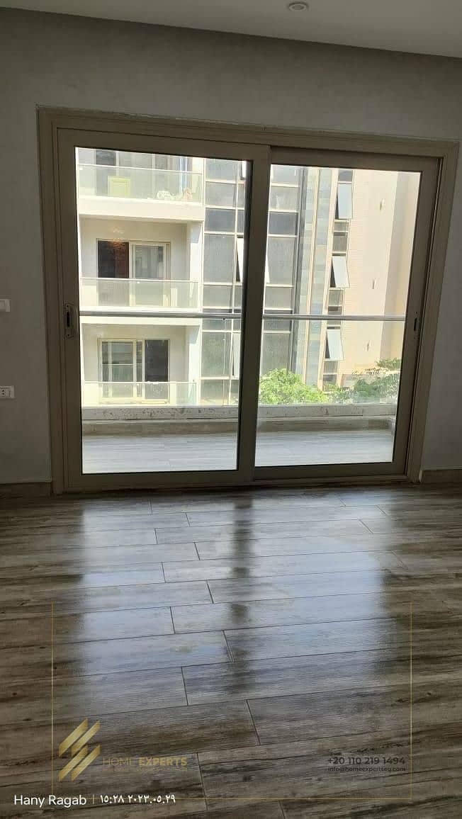 8 PHOTO-2025-12-18-17-11-09 4. jpg