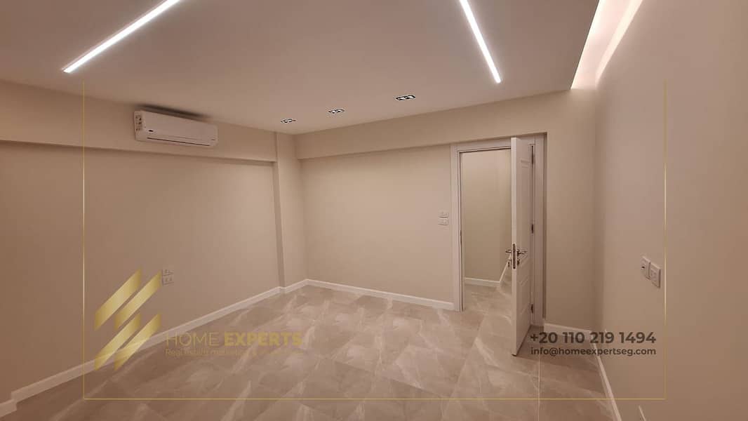 13 PHOTO-2025-12-18-17-11-15 4. jpg