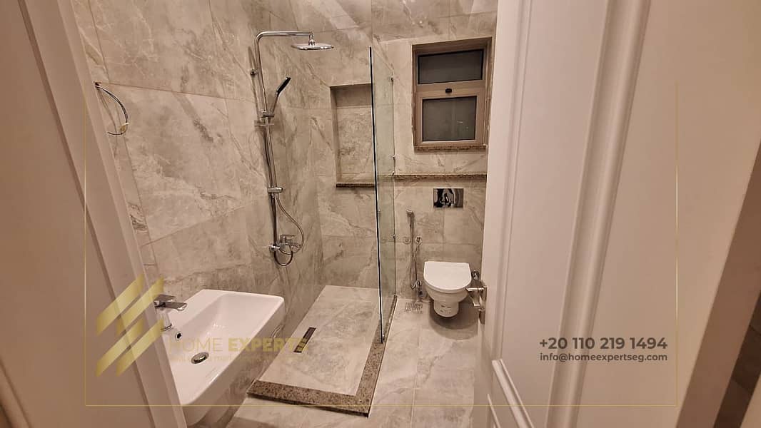 16 PHOTO-2025-12-18-17-11-16. jpg