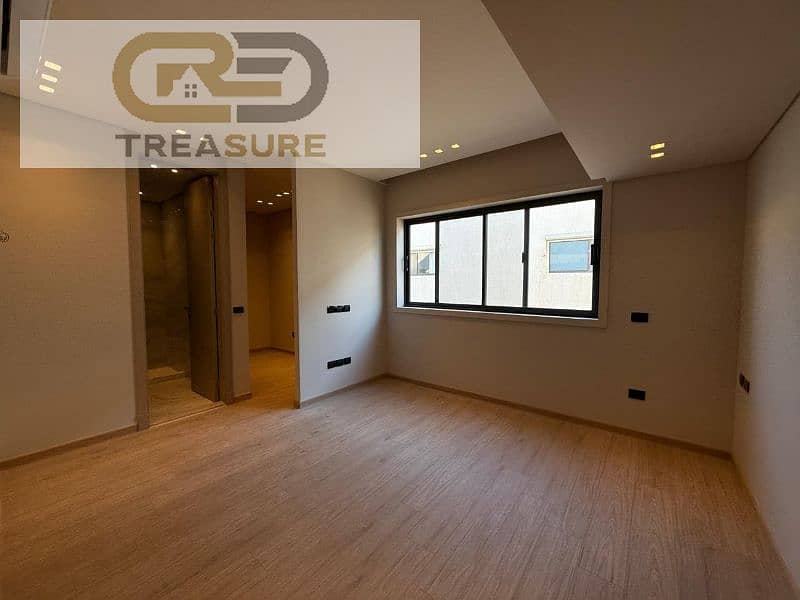 2 WhatsApp Image 2025-12-18 at 4.38. 18 PM (1). jpg