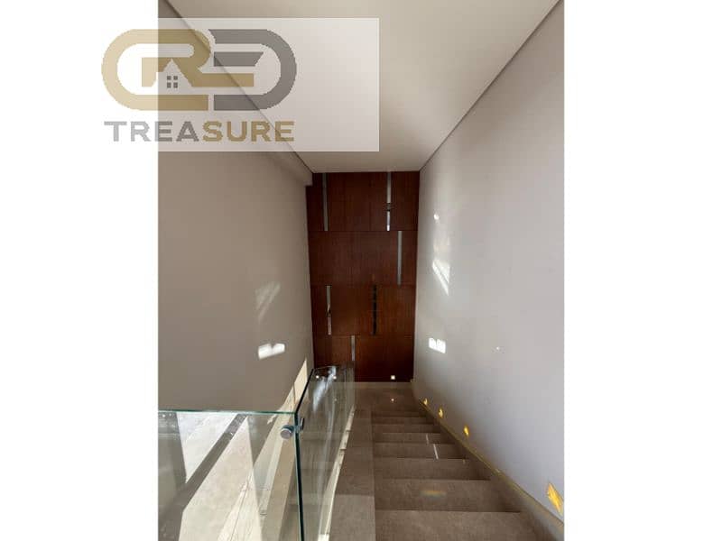 6 WhatsApp Image 2025-12-18 at 4.38. 19 PM (2). jpg