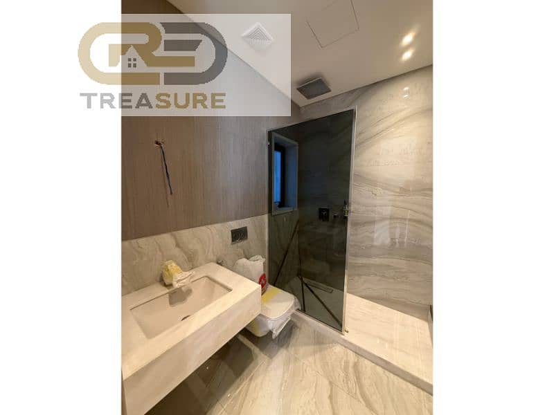 7 WhatsApp Image 2025-12-18 at 4.38. 20 PM (1). jpg