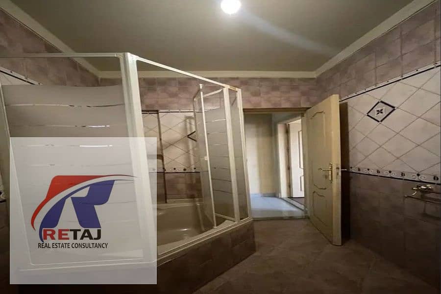 10 82333836-e7ec-4481-bae9-dc663d41e196. jpg