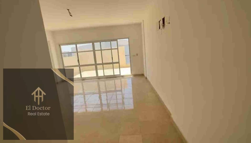 1000788593. jpg 1000788593. jpg