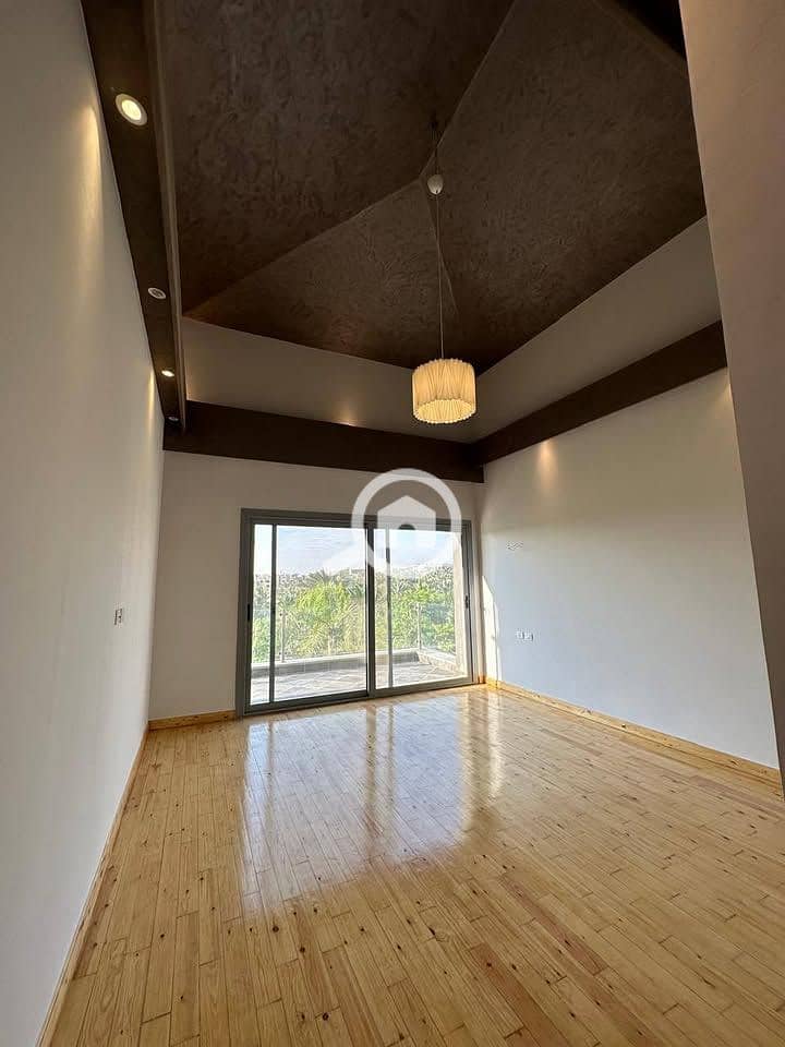 5 WhatsApp Image 2025-12-18 at 5.03. 57 PM. jpeg