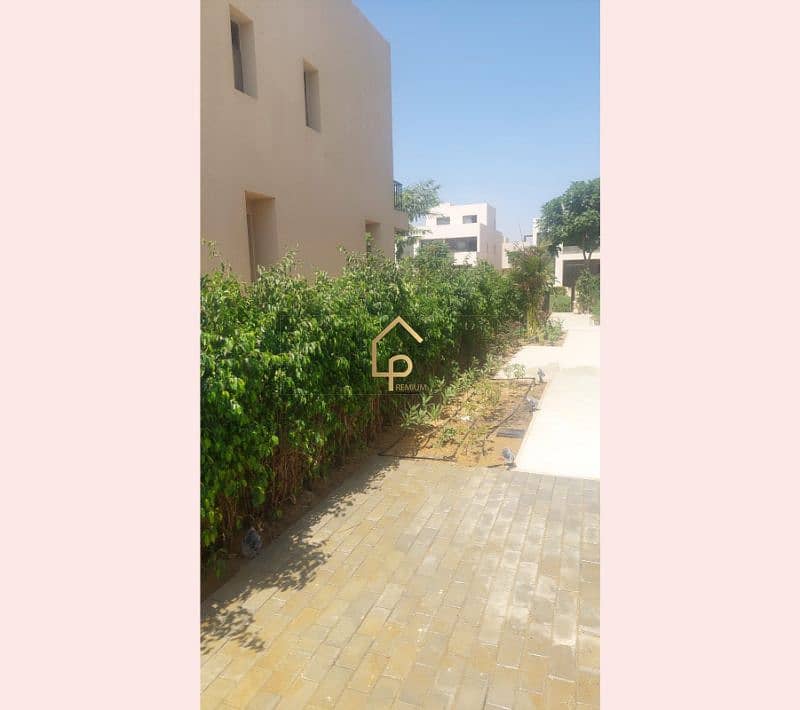 10 WhatsApp Image 2025-11-29 at 5.54. 42 PM (1). jpg