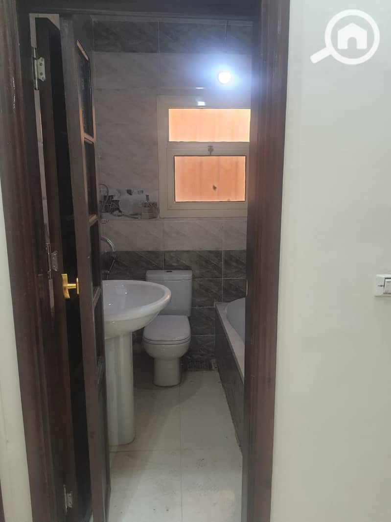 8 WhatsApp Image 2025-12-15 at 11.57. 32 (3). jpeg