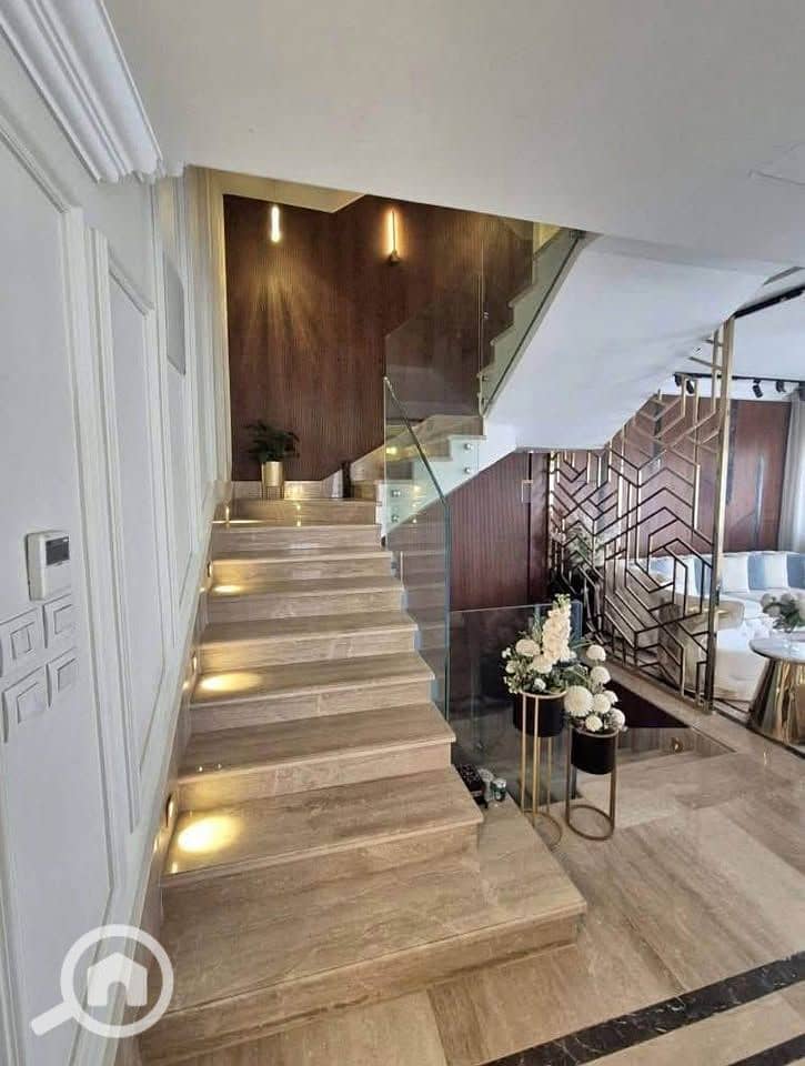 9 528169689_2233398550423279_7004632779755805121_n. jpg