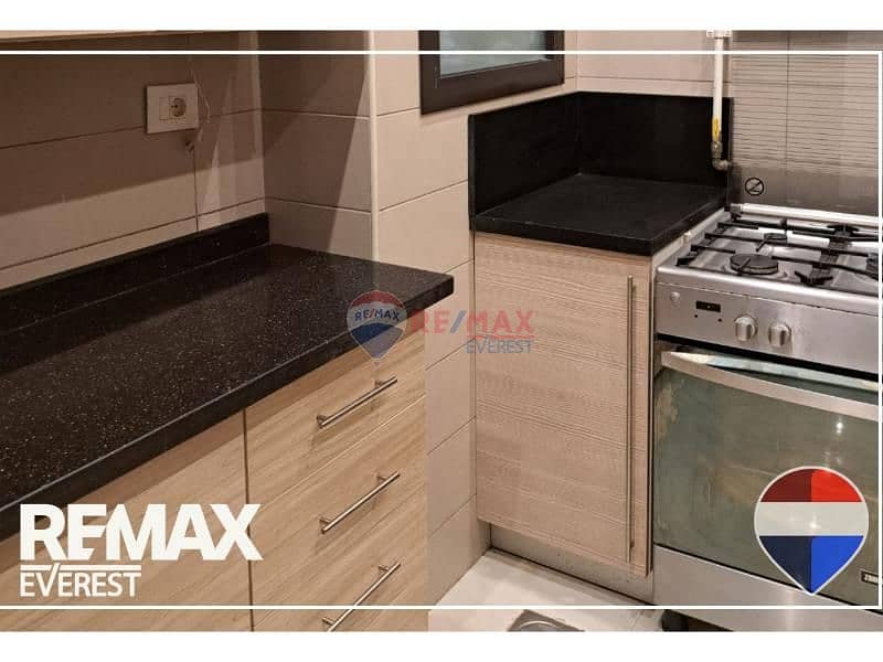 11 f4f044ca-7763-4e02-85c5-8215e7aa7386. jpg