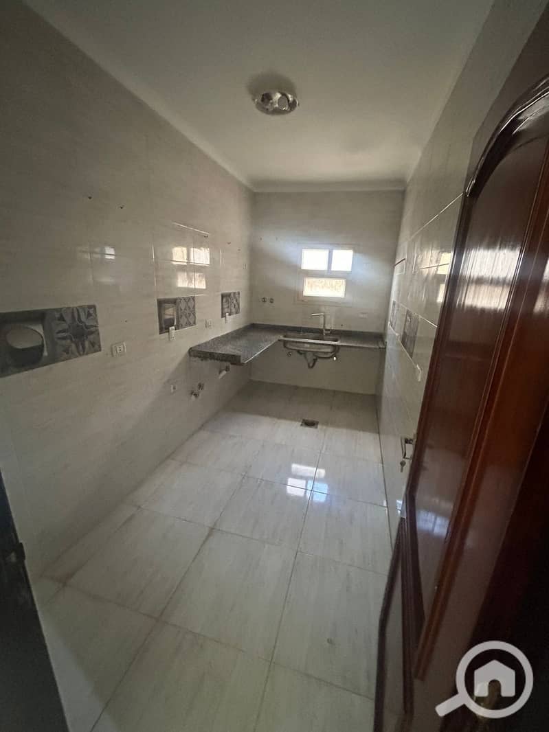 9 WhatsApp Image 2025-12-18 at 17.22. 36 (1). jpeg