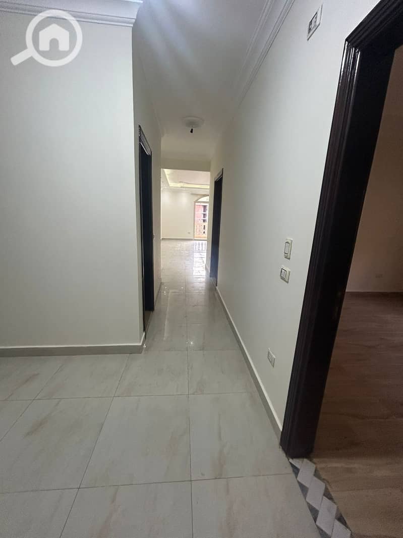 11 WhatsApp Image 2025-12-18 at 17.22. 35 (1). jpeg