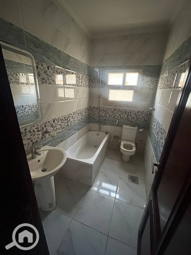 12 WhatsApp Image 2025-12-18 at 17.22. 35. jpeg